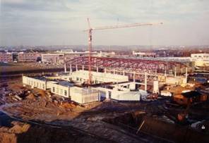 Übersicht der im Bau befindlichen DELTA-Halle. Übersicht der im Bau befindlichen DELTA-Halle.